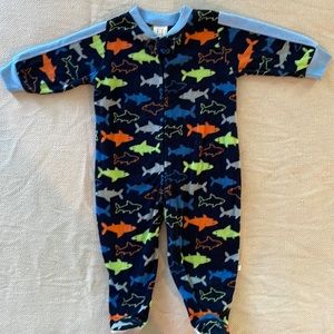 3/$15 💟 Long Sleeve Onesie Size 12M